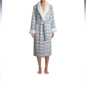 NWT-Secret Treasures Superminky Robe